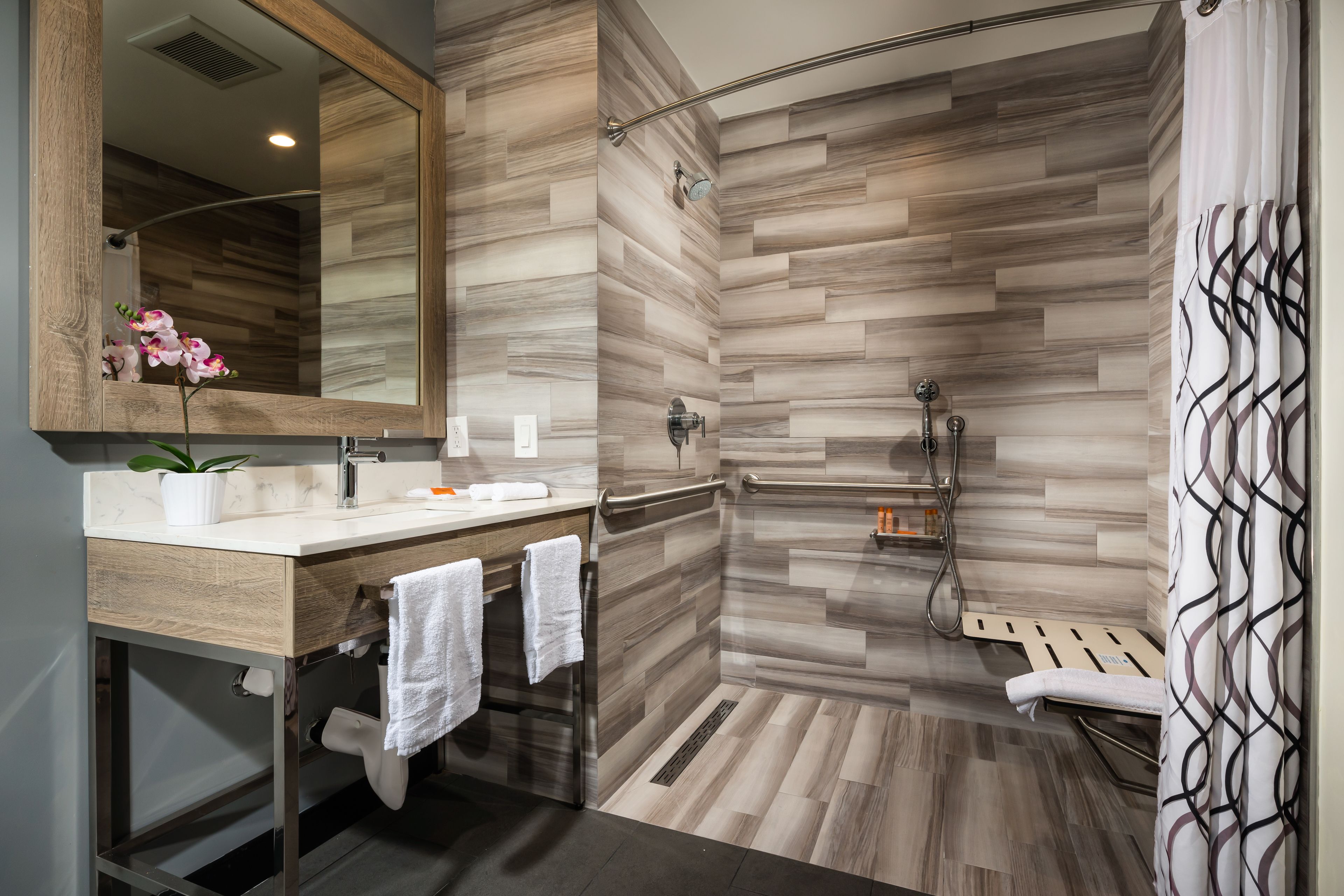 Foto - Canoga Hotel at Warner Center