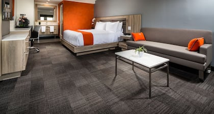 Canoga Hotel