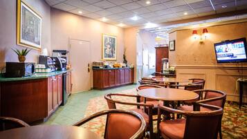 Desayuno continental incluido todos los días