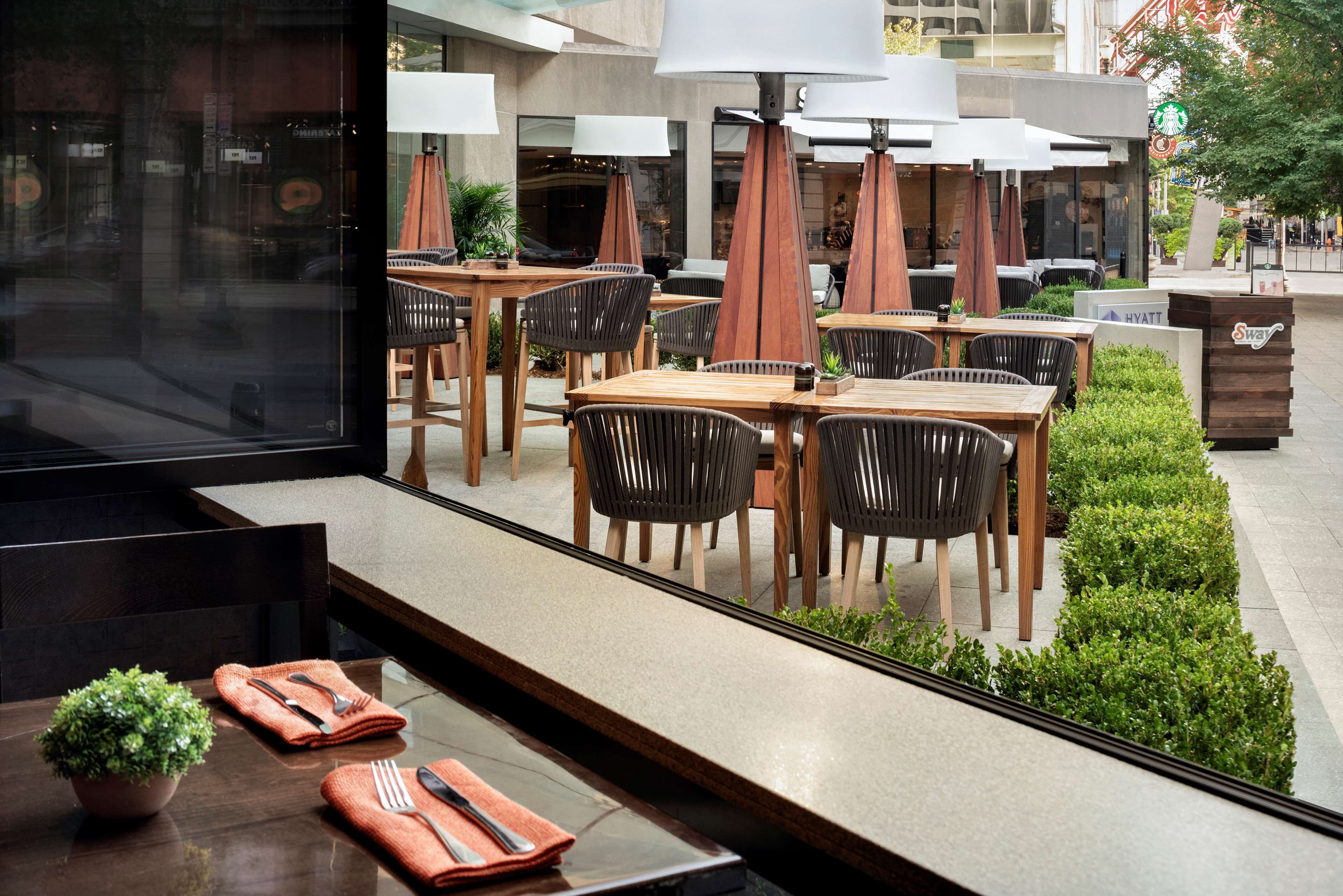 breakfast, lunch and dinner served