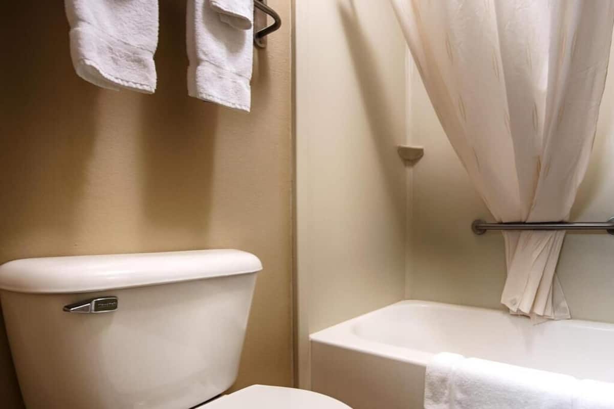 Bathroom | Bathtub, free toiletries, hair dryer, towels