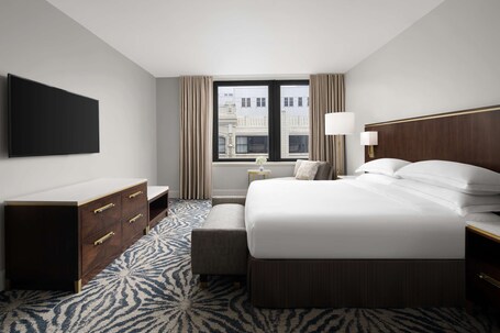 Hilton Indianapolis Hotel Suites - Image 44