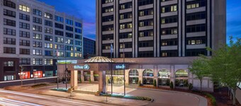 Hilton Indianapolis Hotel & Suites