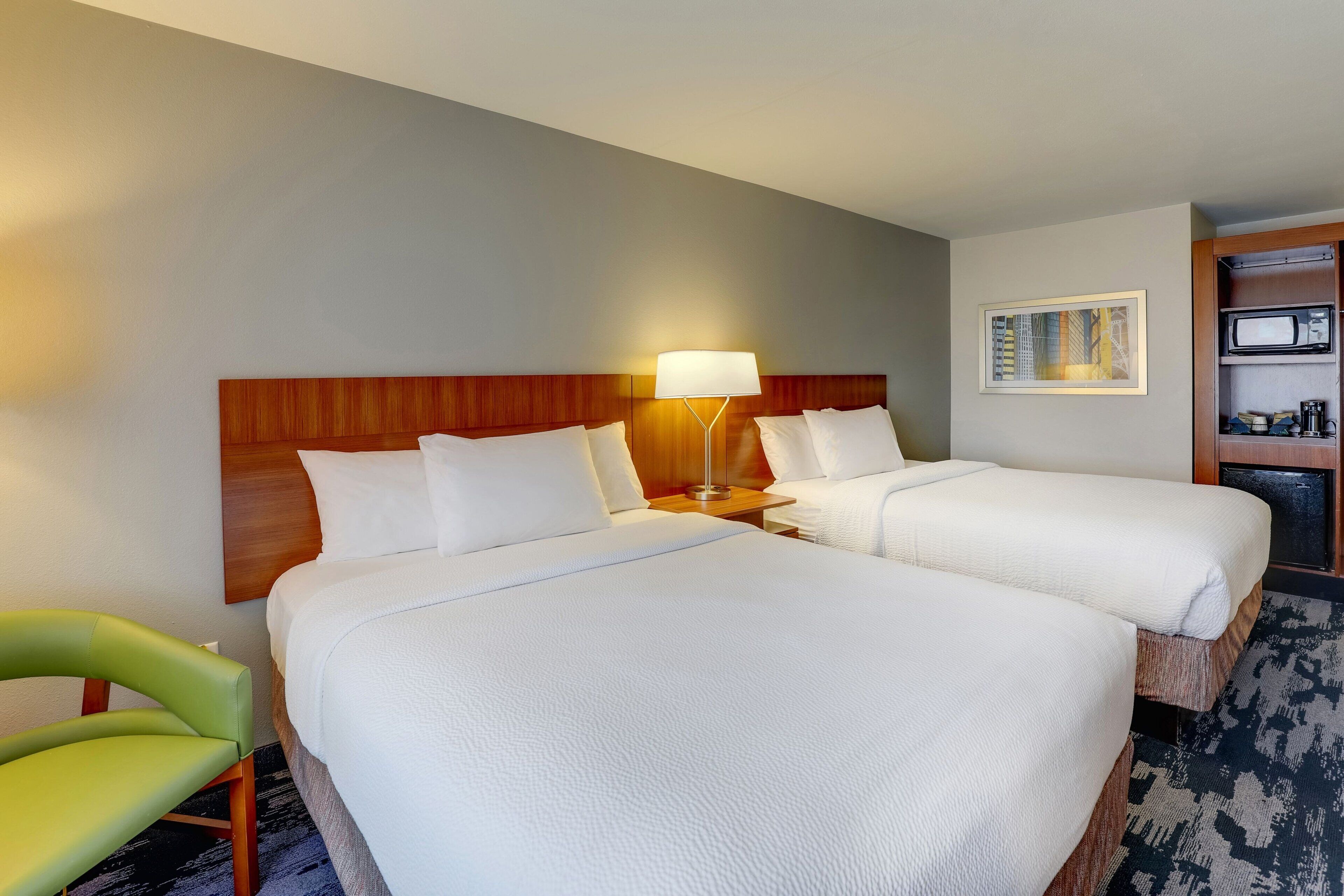 Premium bedding, in-room safe, desk, laptop workspace