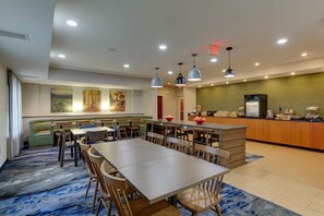 Free daily buffet breakfast