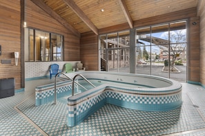 Baignoire à remous intérieure