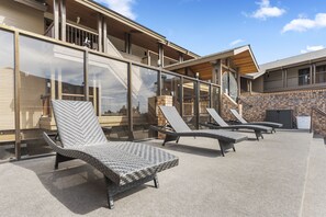 Outdoor pool, open 8 AM to 10 PM, pool umbrellas, sun loungers