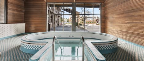 Bathtub spa indoor