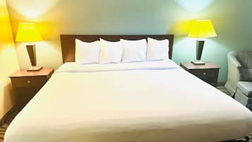Habitación, 1 cama de matrimonio grande, no fumadores | Ropa de cama de alta calidad, escritorio, cortinas opacas