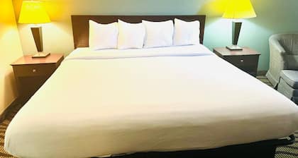 Baymont Inn & Suites by Wyndham Lincoln NE
