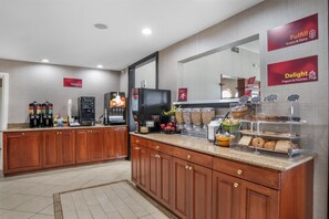Free daily full breakfast  - Best Western Plus Bessemer Hotel & Suites (Bessemer)
