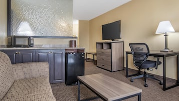 Suite, 1 King Bed, Non Smoking, Refrigerator & Microwave (with Sofabed) | Desk, laptop workspace, iron/ironing board, free cribs/infant beds