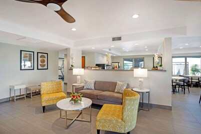 Best Western Exeter Inn & Suites