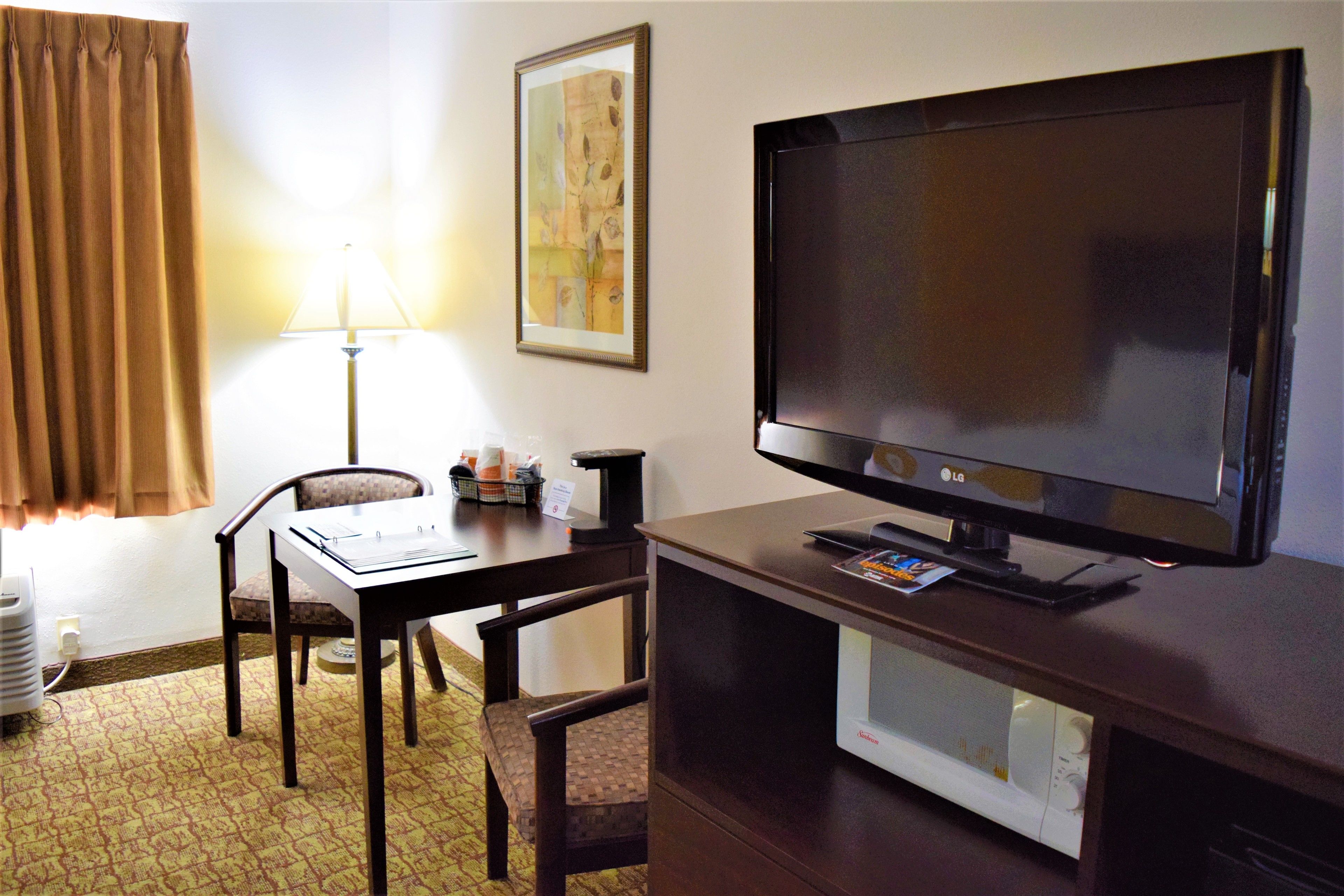 standard room, 2 queen beds, non smoking | hypo-allergenic bedding, in-room safe, desk, iron/ironing board