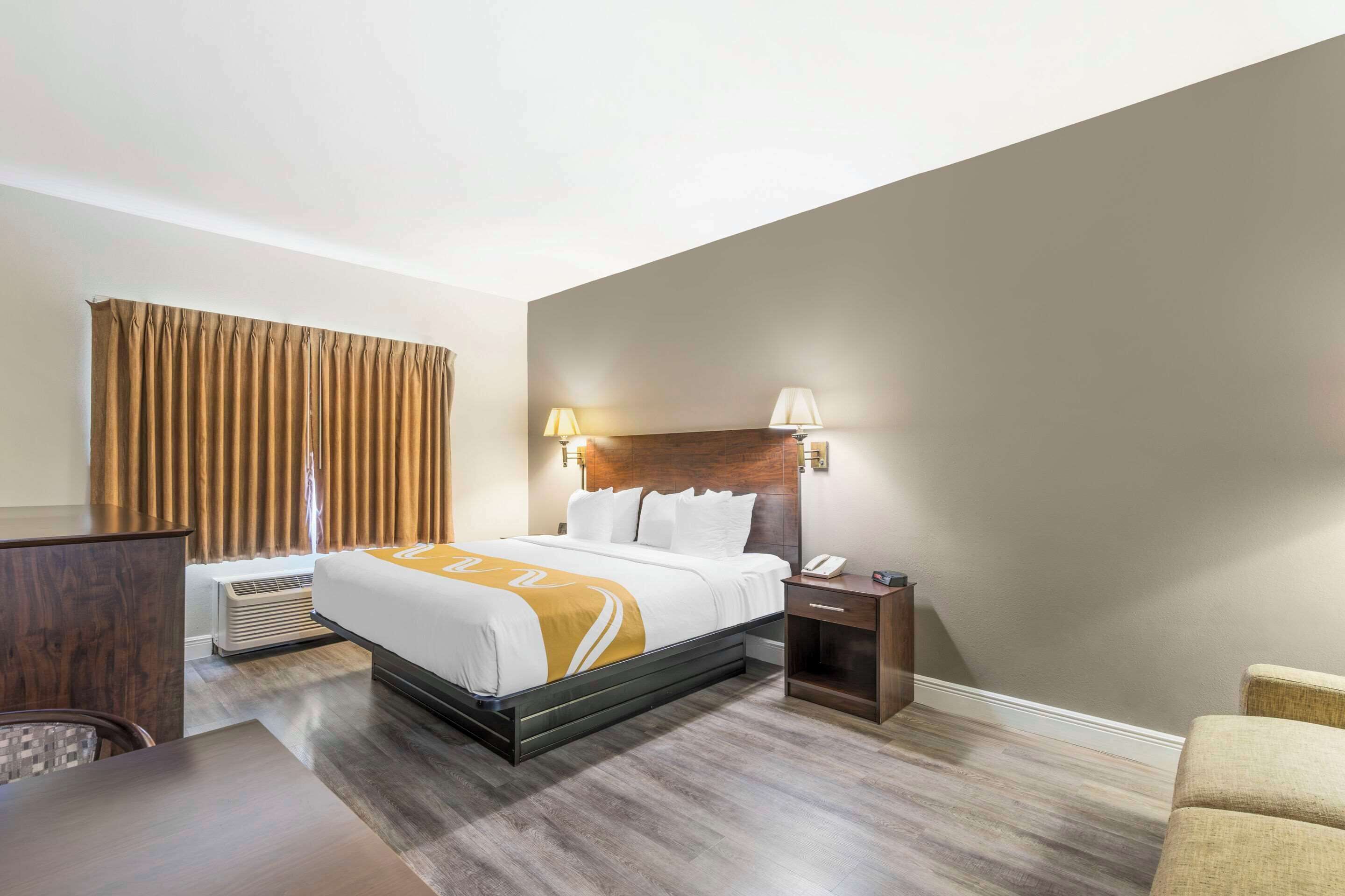 Room, 1 King Bed, Accessible, Non Smoking | Hypo-allergenic bedding, in-room safe, desk, iron/ironing board