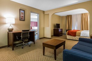 Suite, Multiple Beds, Non Smoking | Desk, iron/ironing board, free cribs/infant beds, rollaway beds