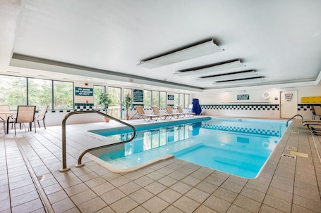 Indoor pool, open 10:00 AM to 10:00 PM, sun loungers