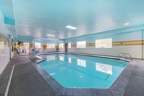 Una piscina cubierta