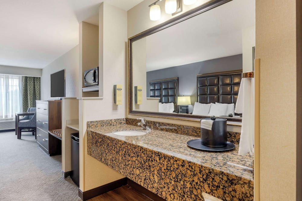Best Western Plus Northwind Inn & Suites