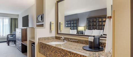 Standard Room, 2 Queen Beds, Non Smoking, Microwave | Egyptian cotton sheets, premium bedding, desk, blackout drapes