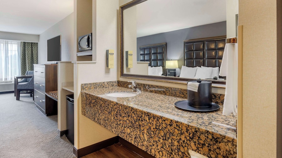 Best Western Plus Northwind Inn & Suites