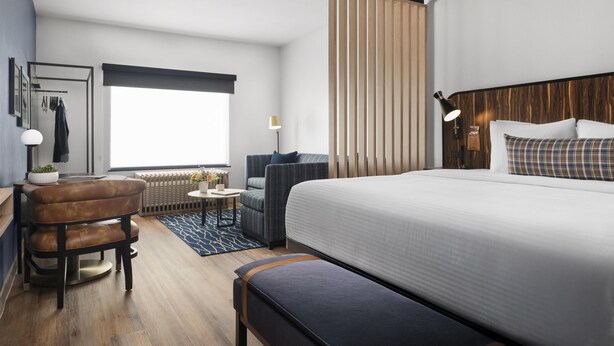 Premium bedding, pillowtop beds, in-room safe, desk - Best Western Plus DFW Airport Suites (Irving)
