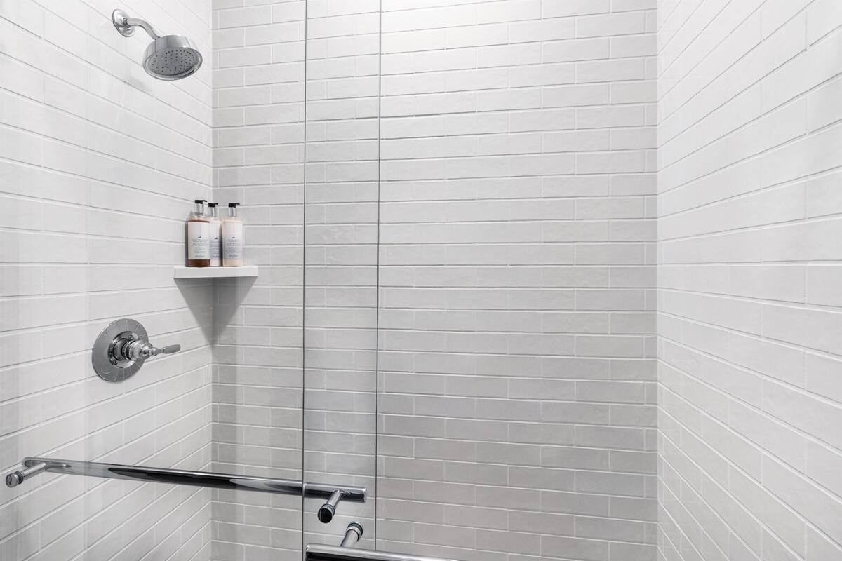 Standard Room, 2 Queen Beds, Non Smoking, Refrigerator & Microwave | Bathroom | Combined shower/tub, free toiletries, hair dryer, towels