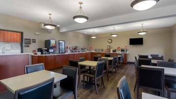 Free daily buffet breakfast