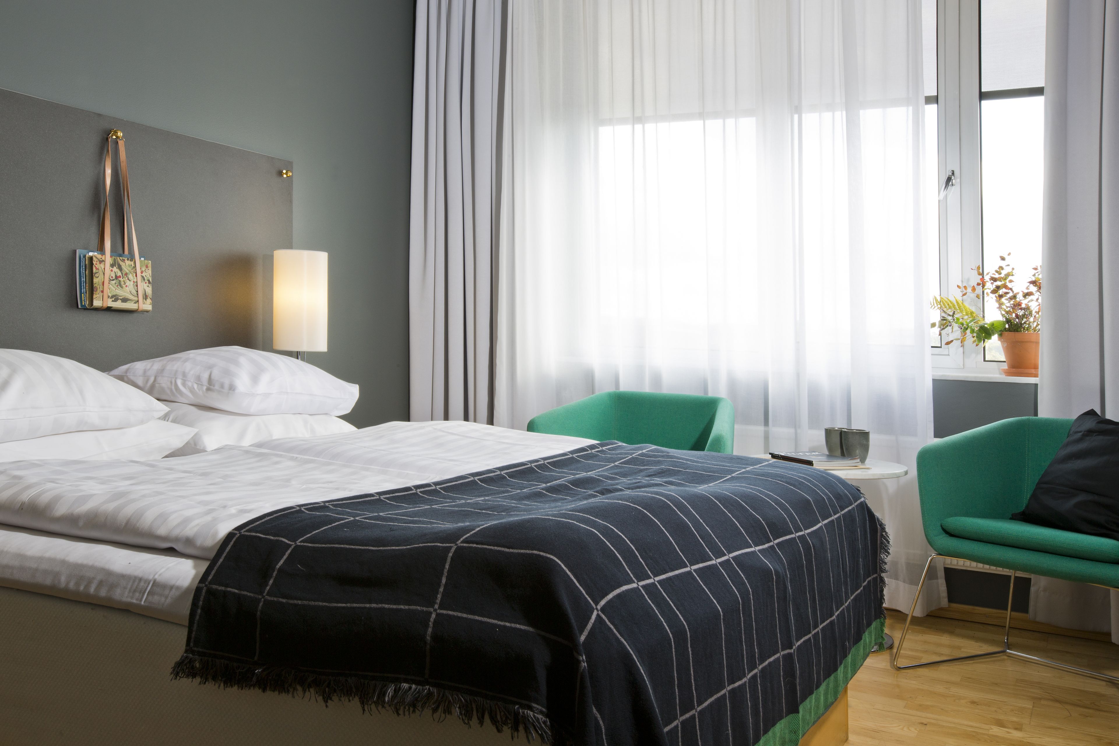 Double Room | Hypo-allergenic bedding, desk, blackout drapes, soundproofing