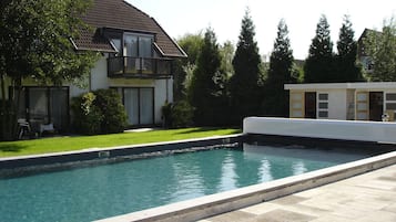 Utomhuspool
