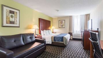 Hochwertige Bettwaren, Zimmersafe, BĂŒgeleisen/BĂŒgelbrett