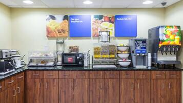Free daily continental breakfast
