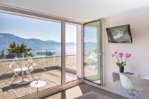 Superior Twin Room, Lake View | Terrace/patio