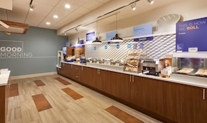 Petit déjeuner buffet compris tous les jours