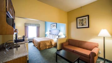 デスク、ノートパソコン用作業スペース、遮光カーテン、アイロン / アイロン台