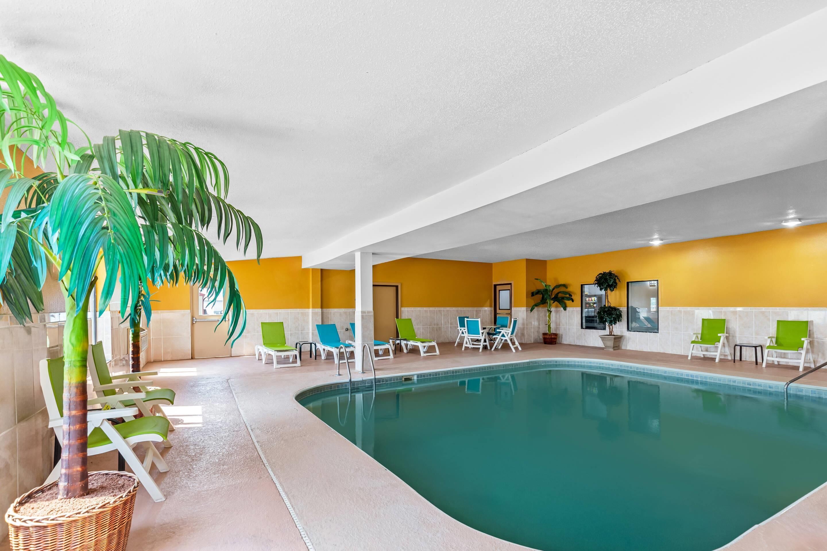 Una piscina cubierta