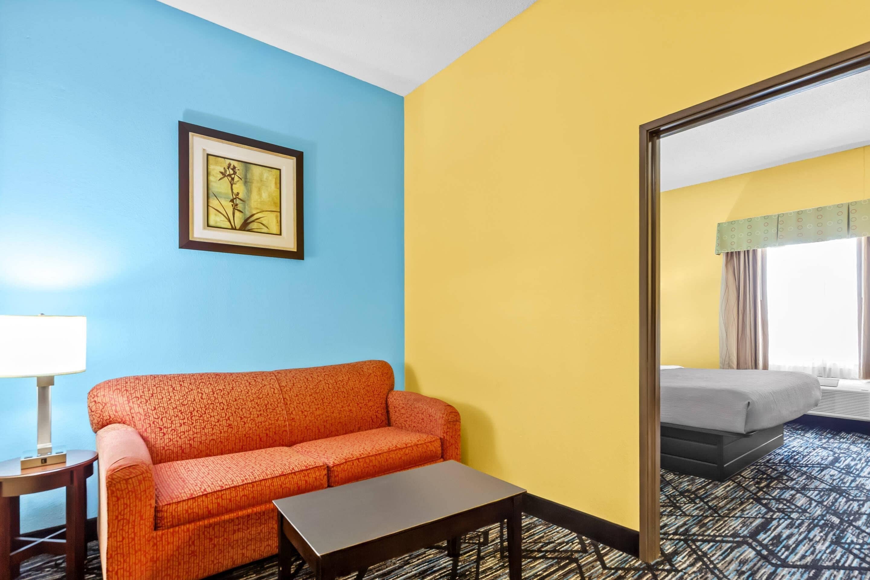 Suite, 1 King Bed, Non Smoking