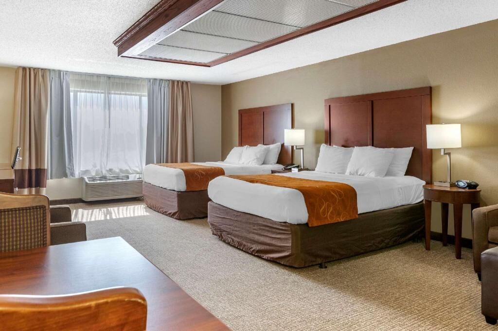 Ropa de cama de alta calidad y escritorio 