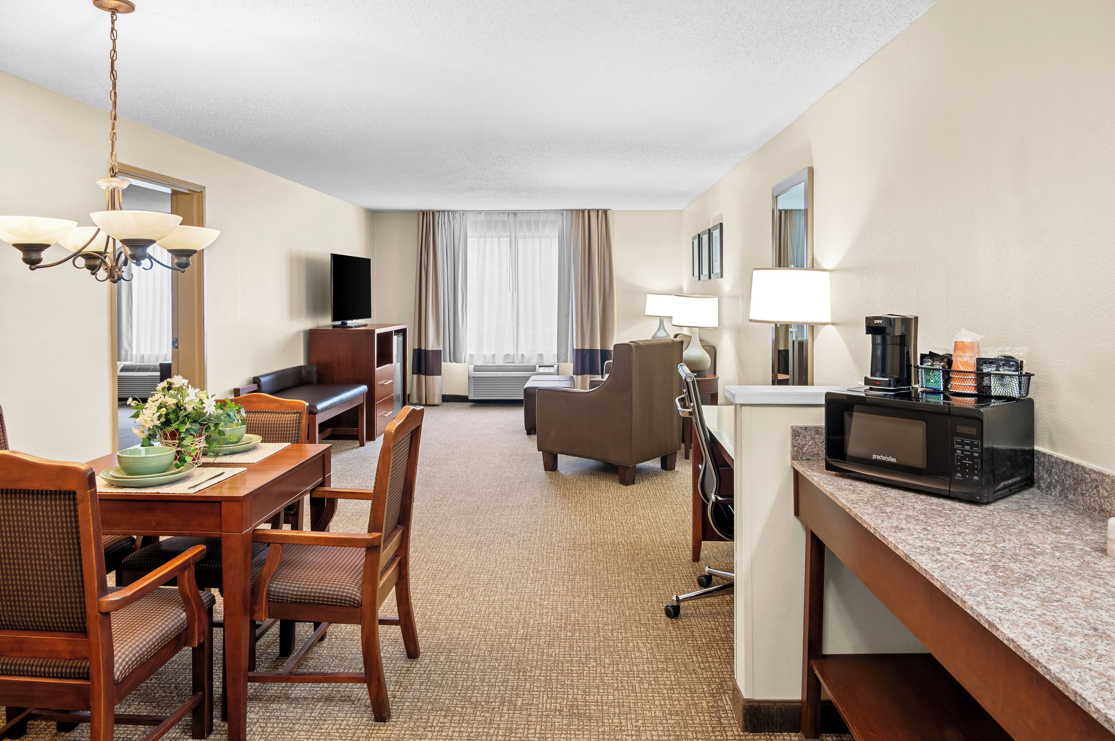 Suite, 1 King Bed with Sofa bed, Non Smoking | Living area | TV