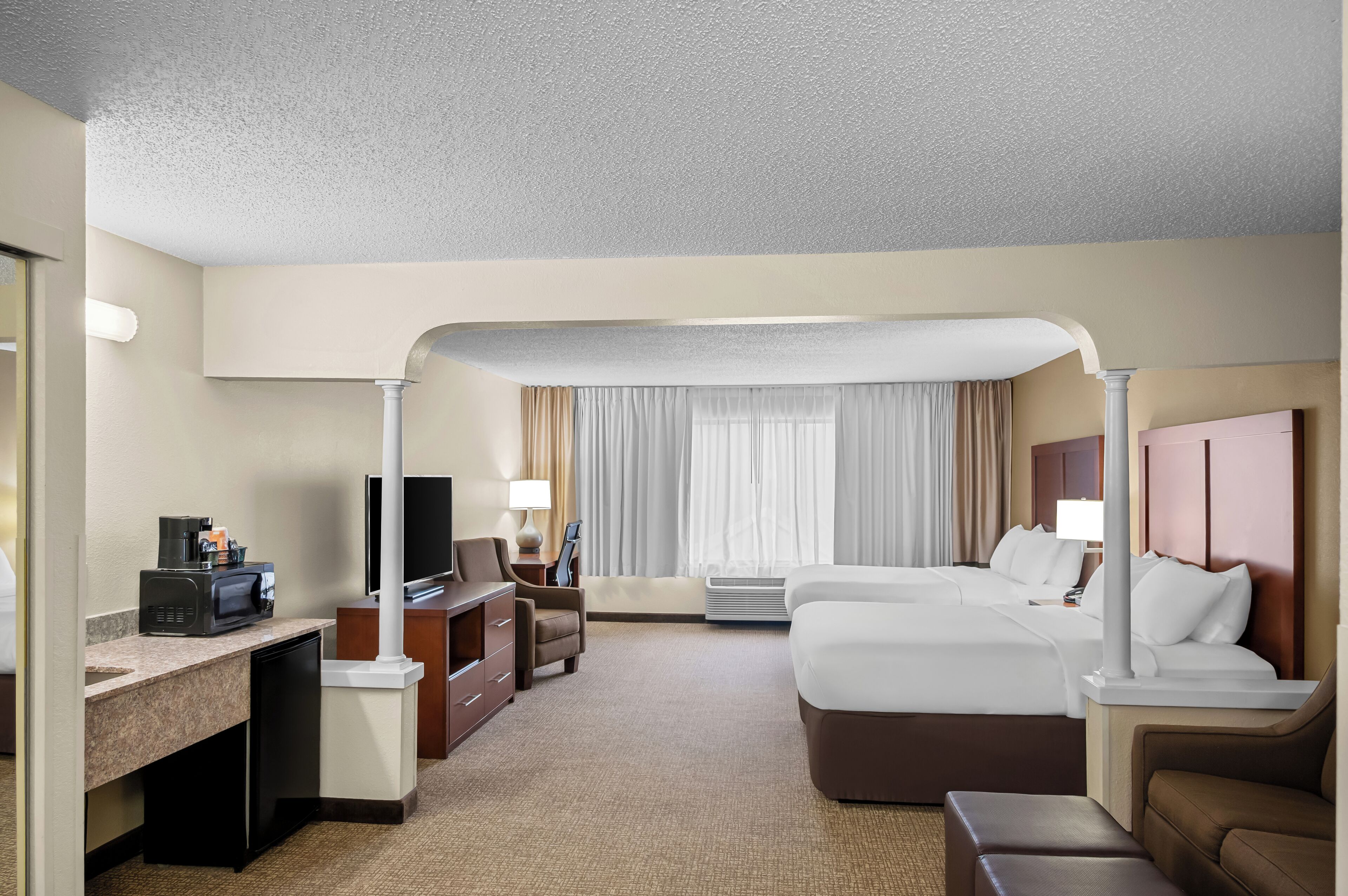 Suite, 1 Bedroom (2 Queen Beds, Extra Spacious)