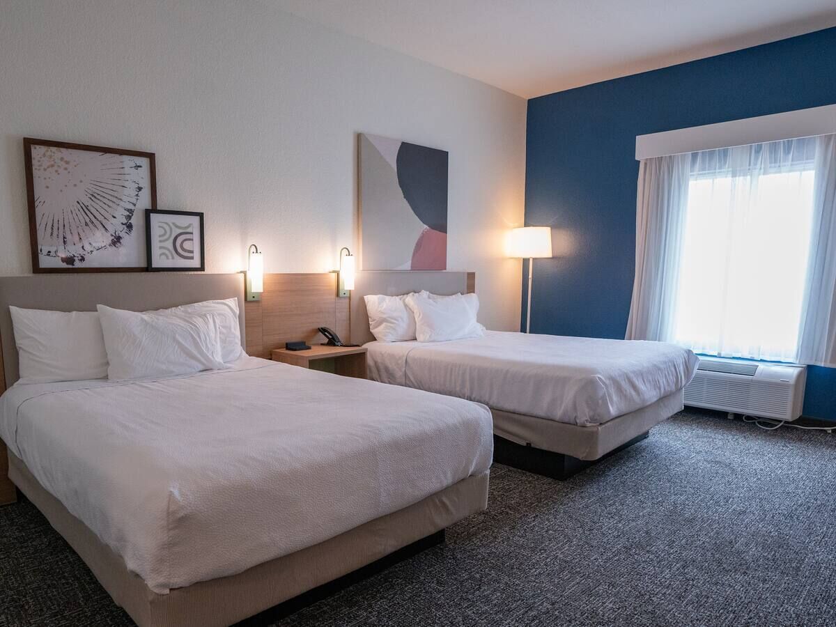 Grain Valley Inn - Kansas City — photo 14