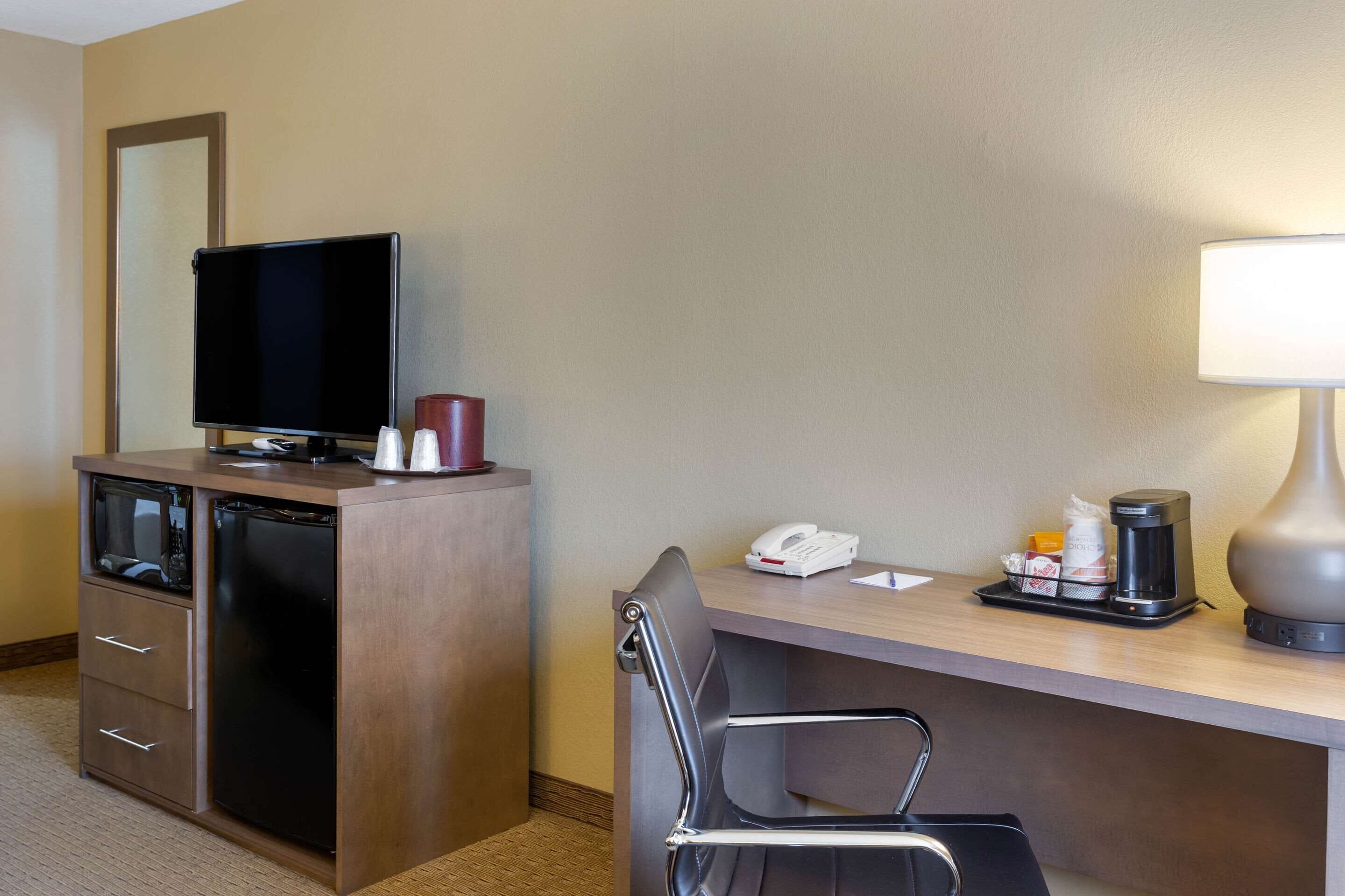 premium bedding, pillow-top beds, in-room safe, individually furnished