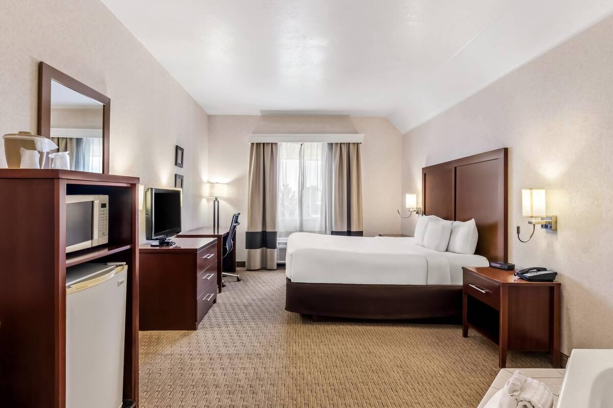 Chambre Standard, 1 très grand lit, non-fumeurs | Literie de qualité supérieure, bureau