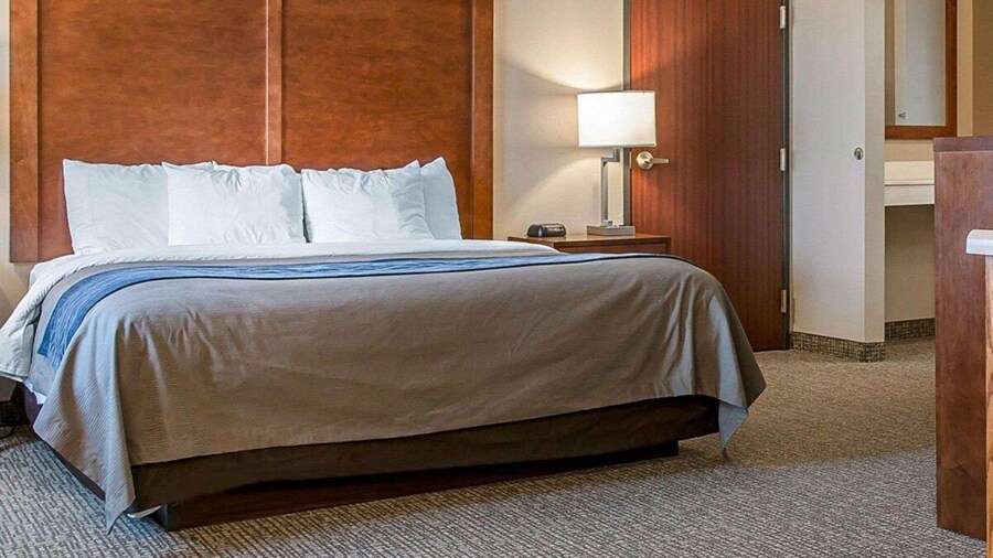 Bluffton Inn and Suites