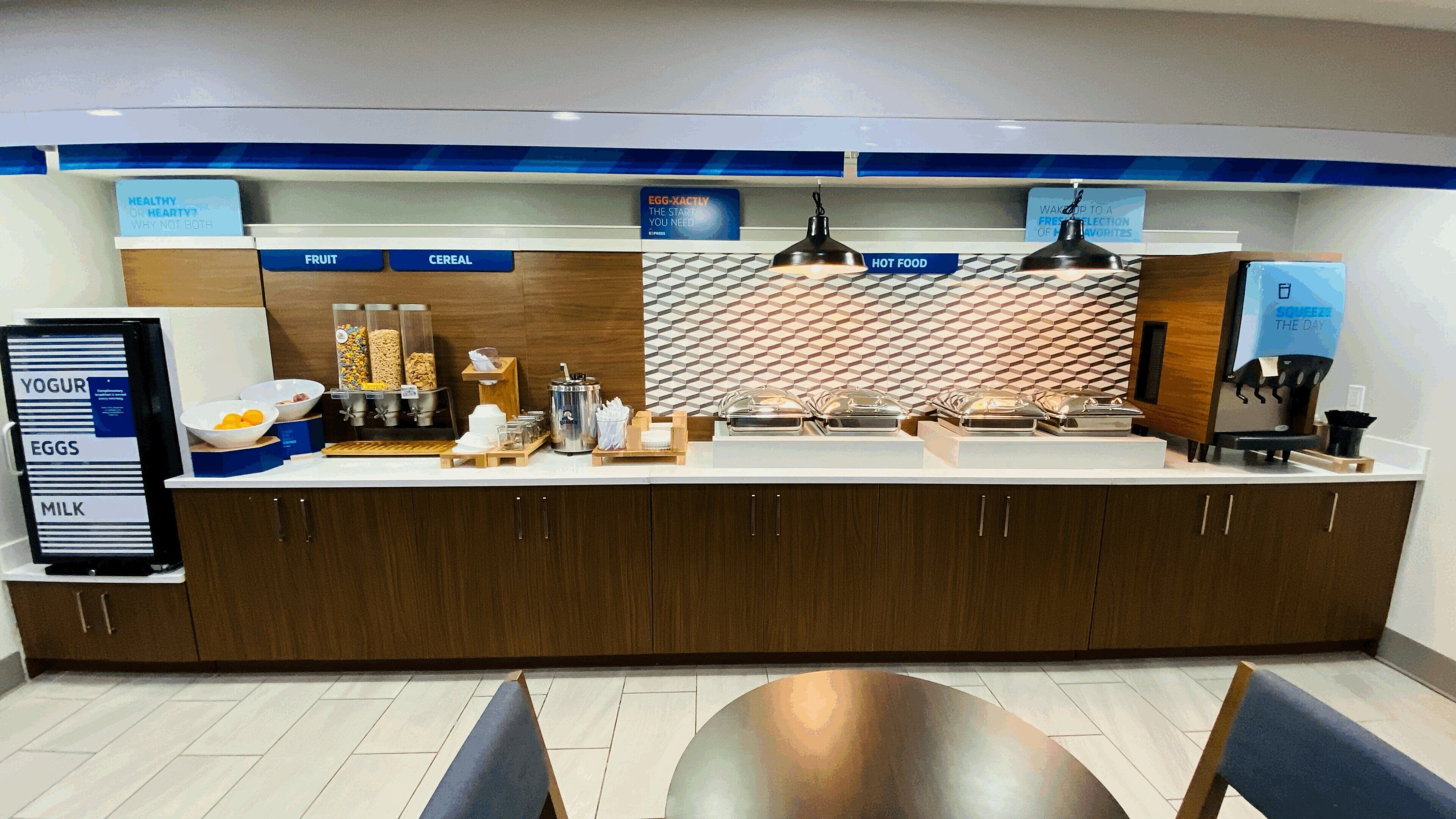 Buffet déjeuner gratuit