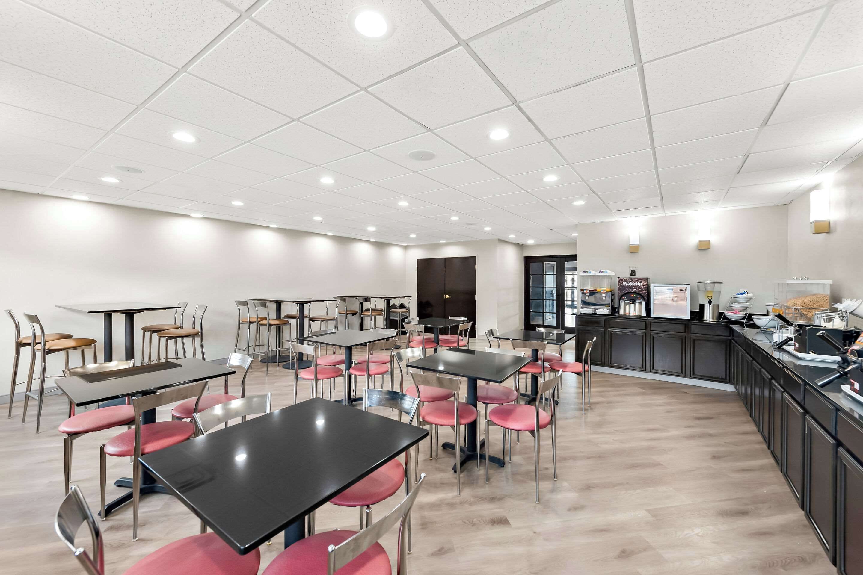 Photo - Comfort Suites Columbus