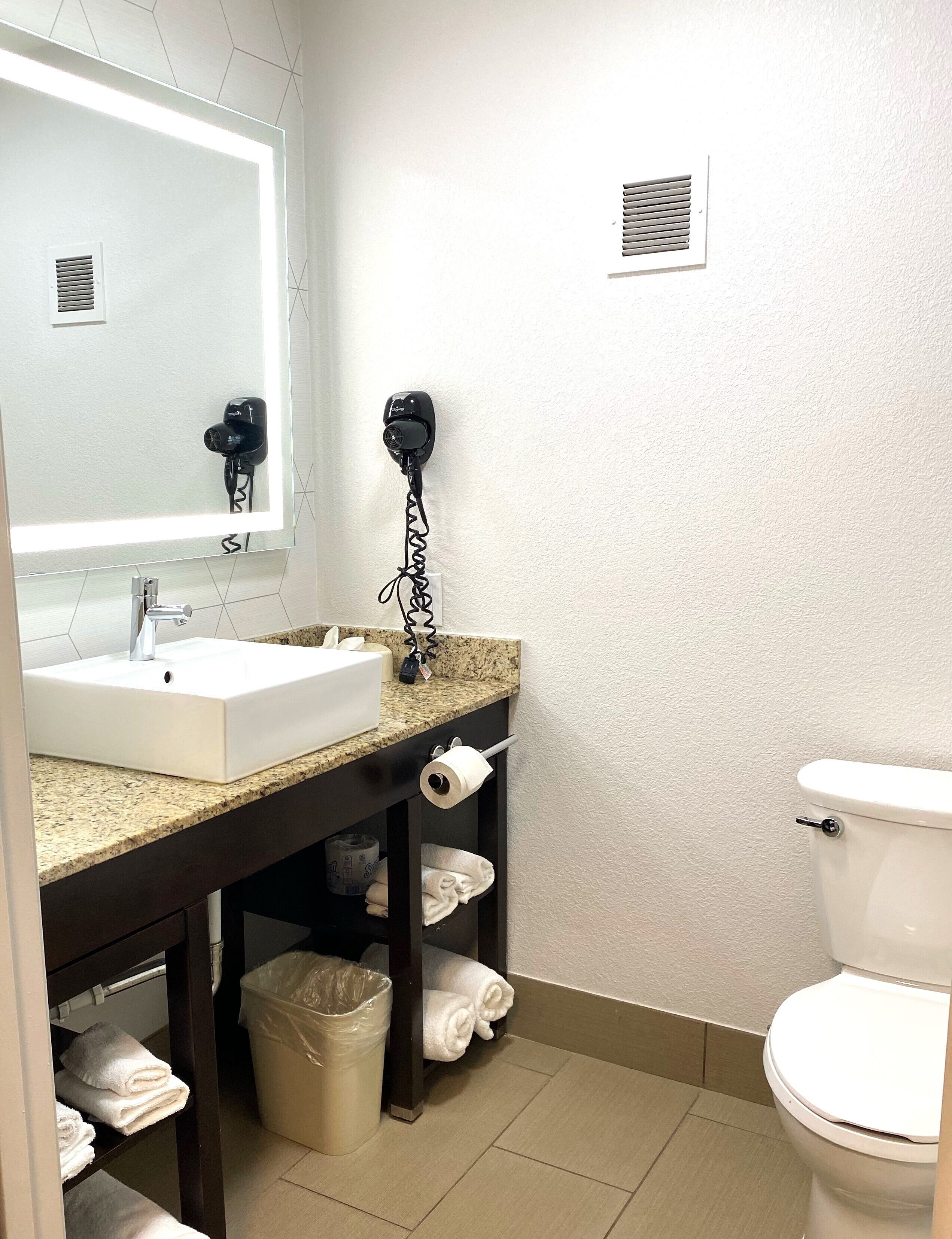 Photo - Comfort Suites Columbus