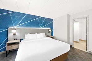 Suite, 1 King-Bett und Schlafsofa, Nichtraucher | 1 Schlafzimmer, Schreibtisch, laptopgeeigneter Arbeitsplatz