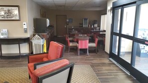 Lobby - Cambridge Inn by Capital O near I-70 / I-77 (Cambridge)