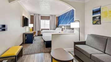 Suite, 2 Queen Beds, Non Smoking